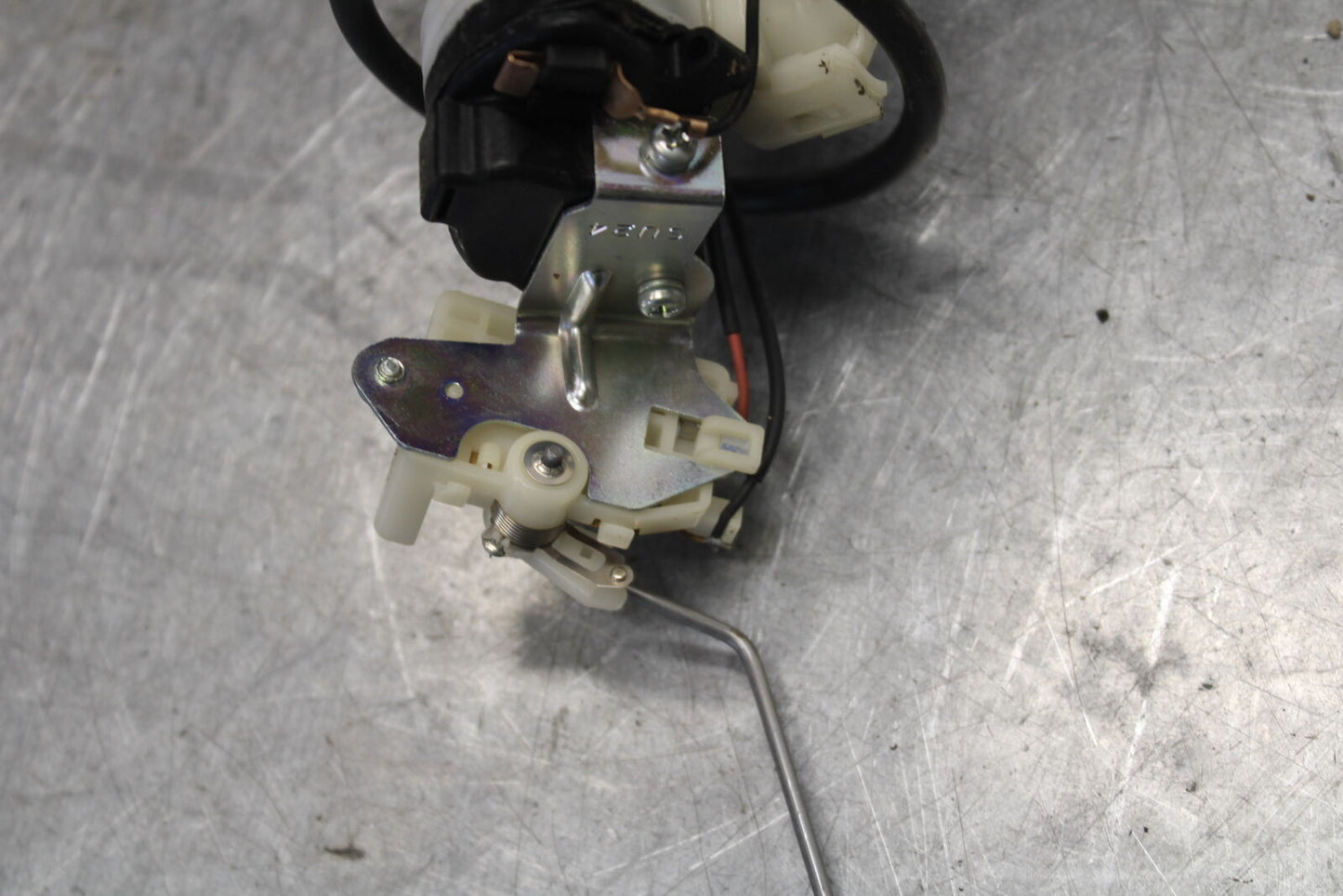 06-07 SUZUKI GSXR 600 FUEL PUMP GAS PETROL SENDER UNIT BB694
