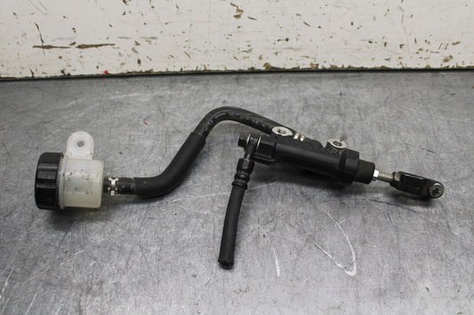 09-15 YAMAHA FZ6R REAR BACK BRAKE MASTER CYLINDER W RESERVOIR BB719