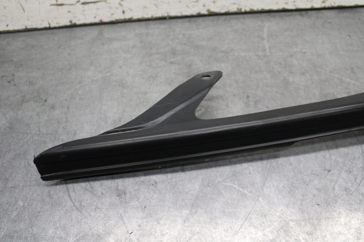 07-08 YAMAHA YZF R1 REAR BACK DRIVE CHAIN GUARD COVER SHIELD BB724
