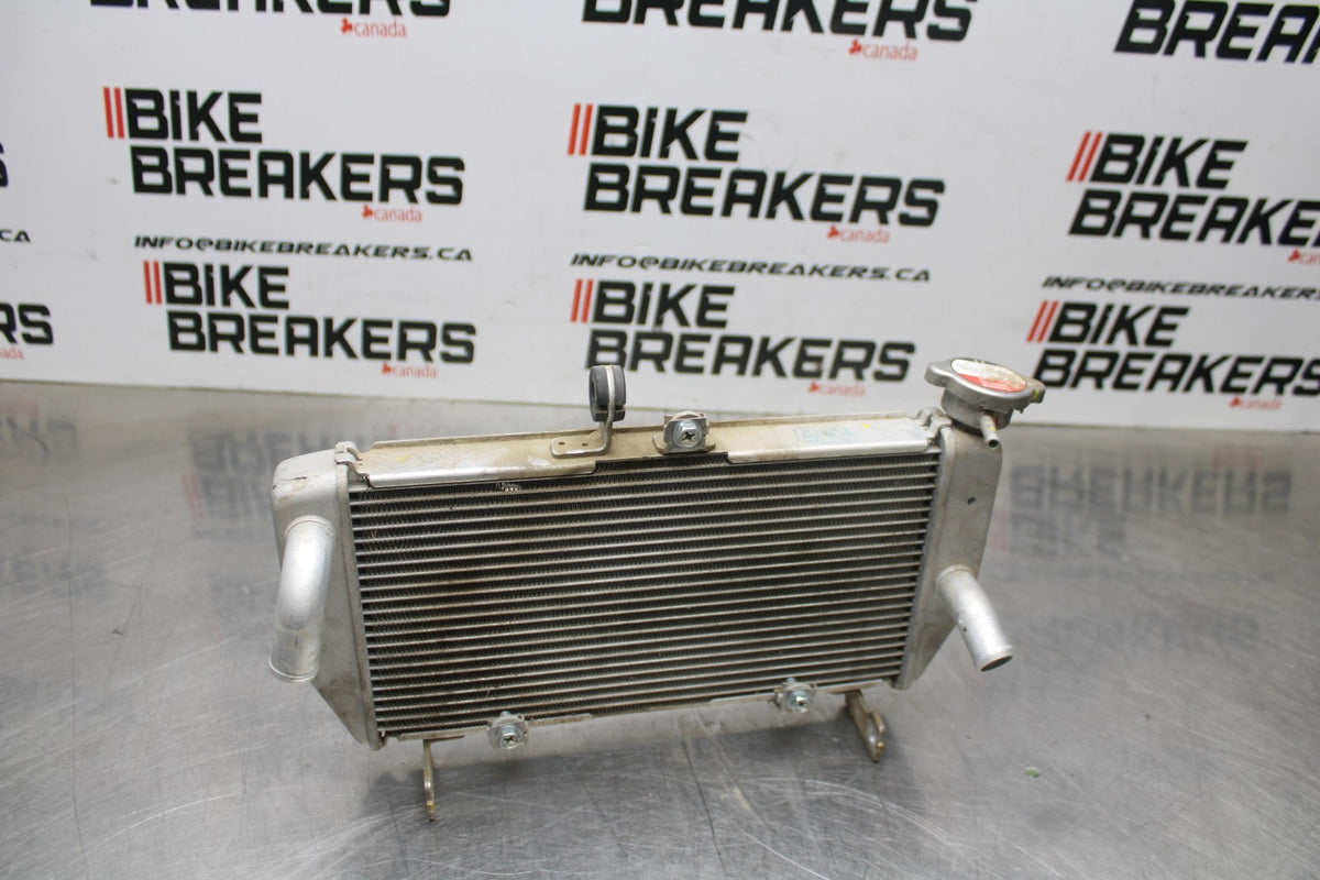 17-18 YAMAHA YZF R3 ENGINE RADIATOR MOTOR COOLER COOLING RADIATER BB788