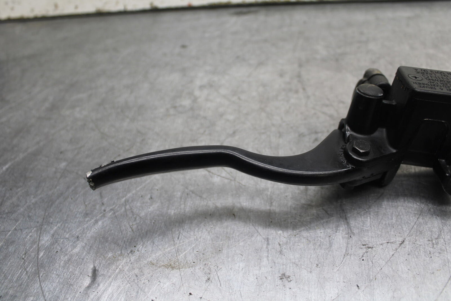 08-12 KAWASAKI NINJA 250R EX250J FRONT BRAKE MASTER CYLINDER w/ LEVER BB111