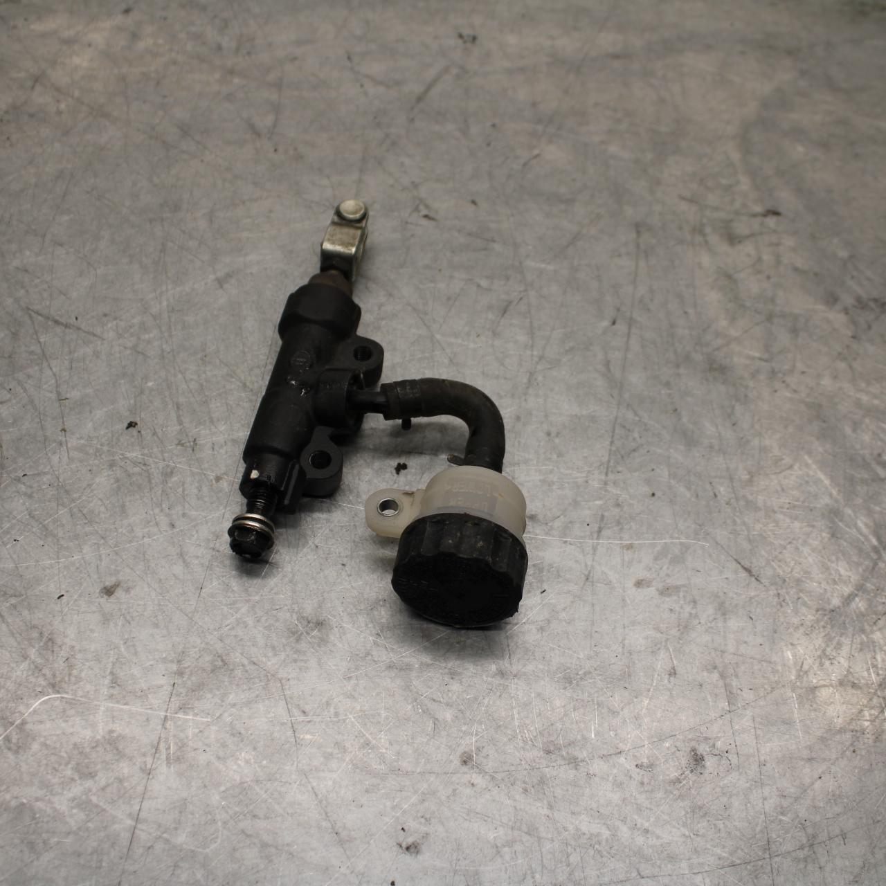 11-15 KAWASAKI ZX1000R REAR BACK BRAKE MASTER CYLINDER W RESERVOIR BB445