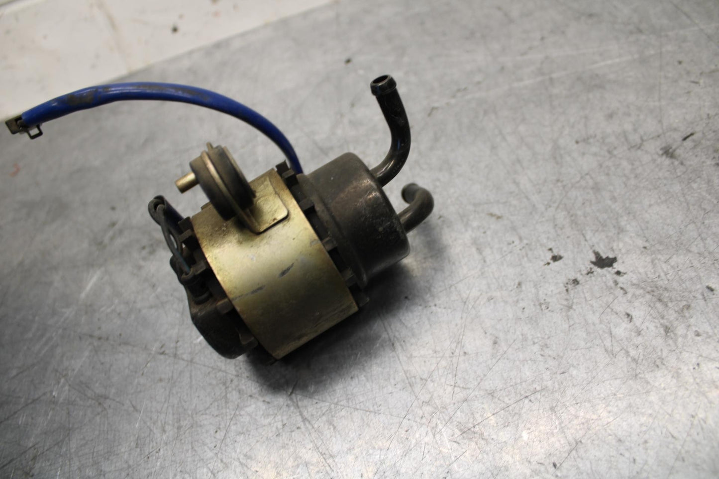 89-90 YAMAHA FZR600 FUEL PUMP GAS PETROL SENDER UNIT BB76