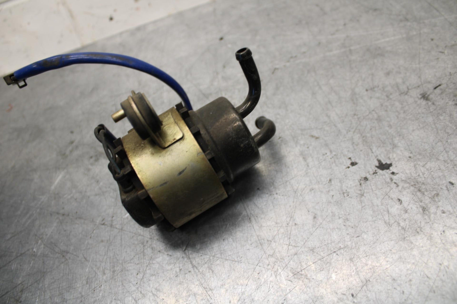 89-90 YAMAHA FZR600 FUEL PUMP GAS PETROL SENDER UNIT BB76