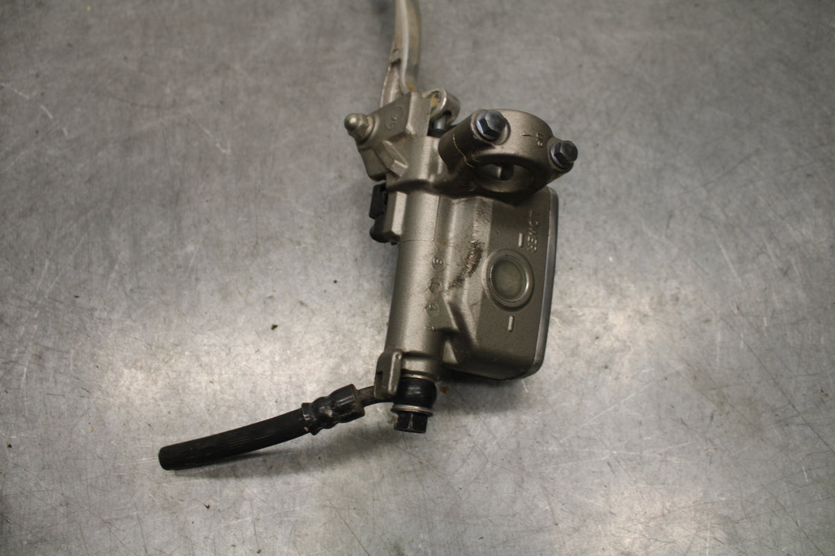 04-12 HONDA ST1300A CLUTCH MASTER CYLINDER BB669