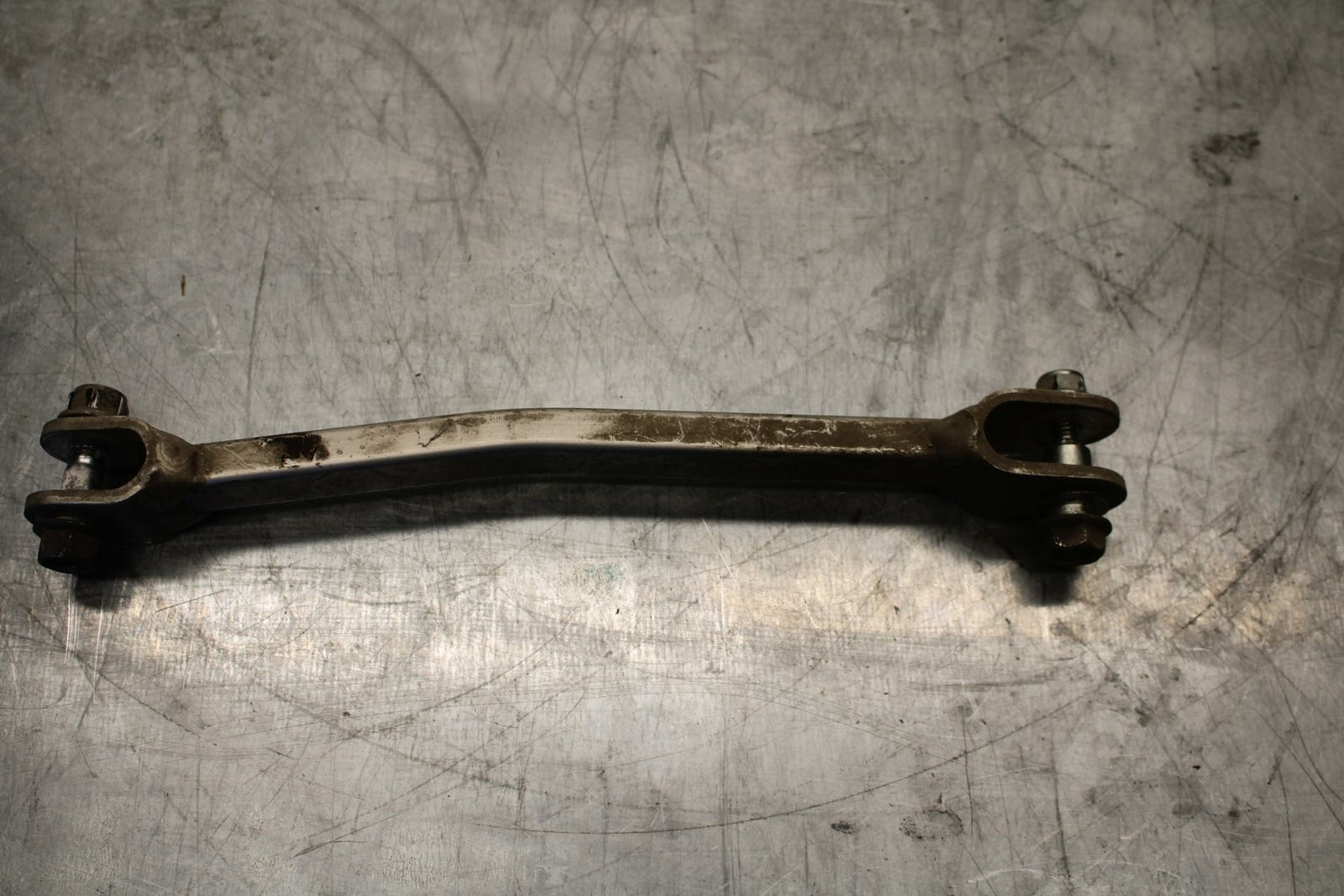 01-02 SUZUKI GSXR750 REAR BACK BRAKE TORQUE ROD SHAFT BAR BB28