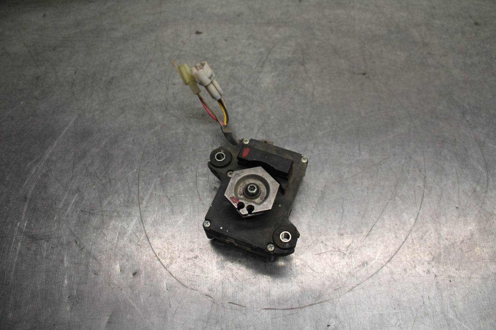 12-13 KAWASAKI Z1000 EXHAUST VALVE SERVO MOTOR BB743