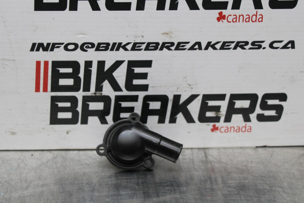 24 KAWASAKI NINJA 500 ABS THERMOSTAT COVER BB818