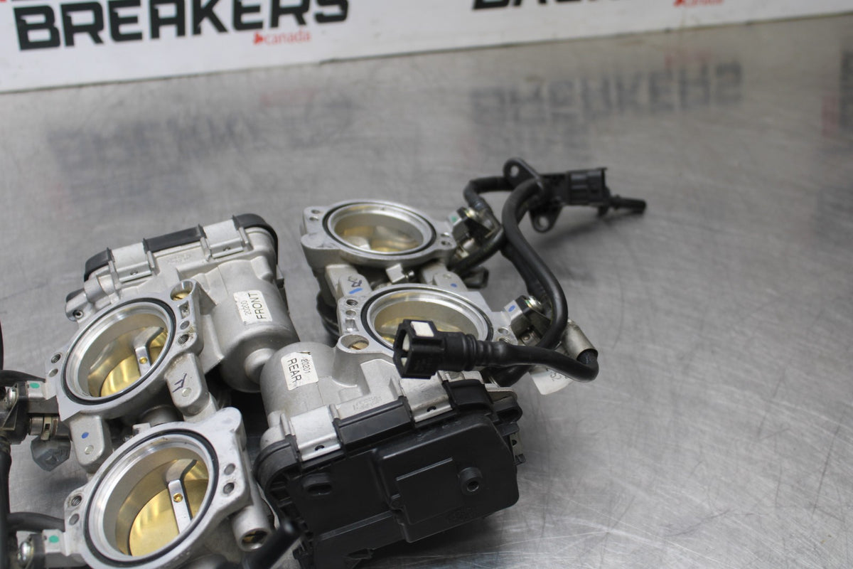 15 APRILIA RSV4 FACTORY APRC ABS MAIN FUEL INJECTORS / THROTTLE BODIES BB901