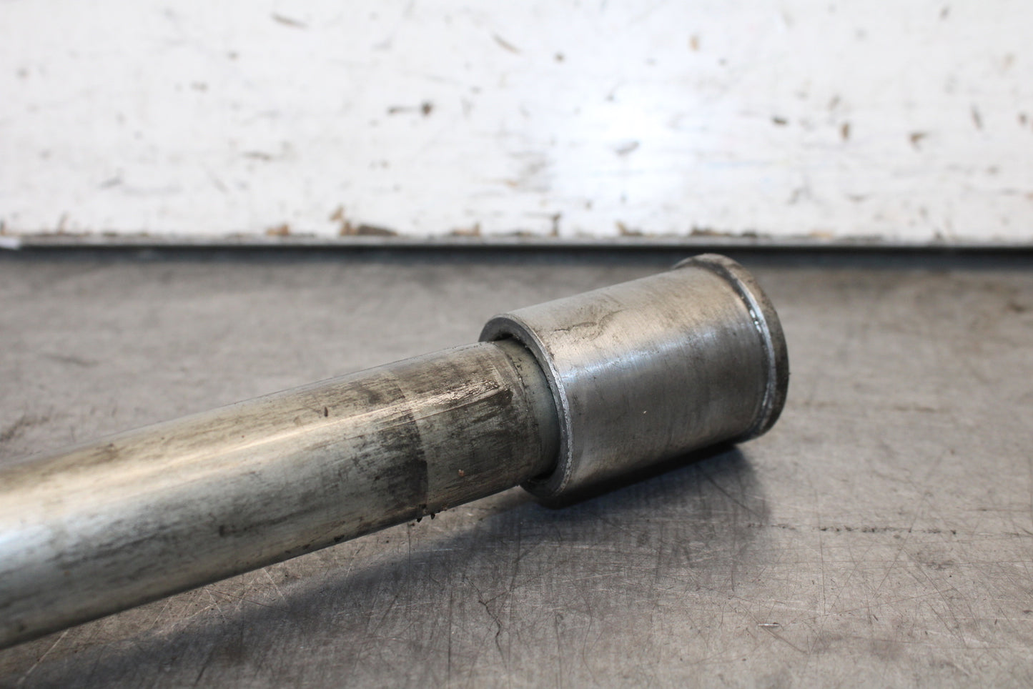 03-04 KAWASAKI NINJA ZX6RR FRONT WHEEL RIM AXLE PIVOT BOLT BB684