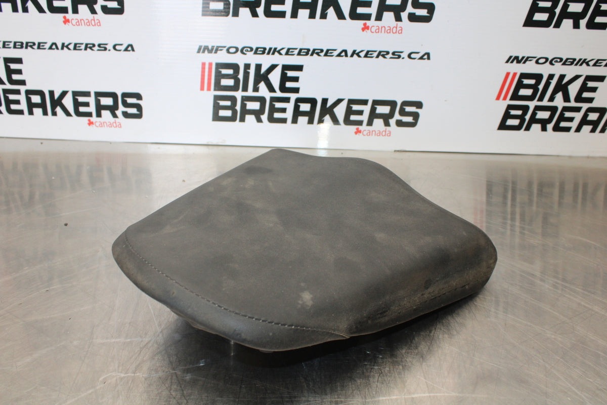15-16 HONDA CB300F REAR BACK PASSENGER TANDEM SEAT PAD SADDLE PILLION BB150