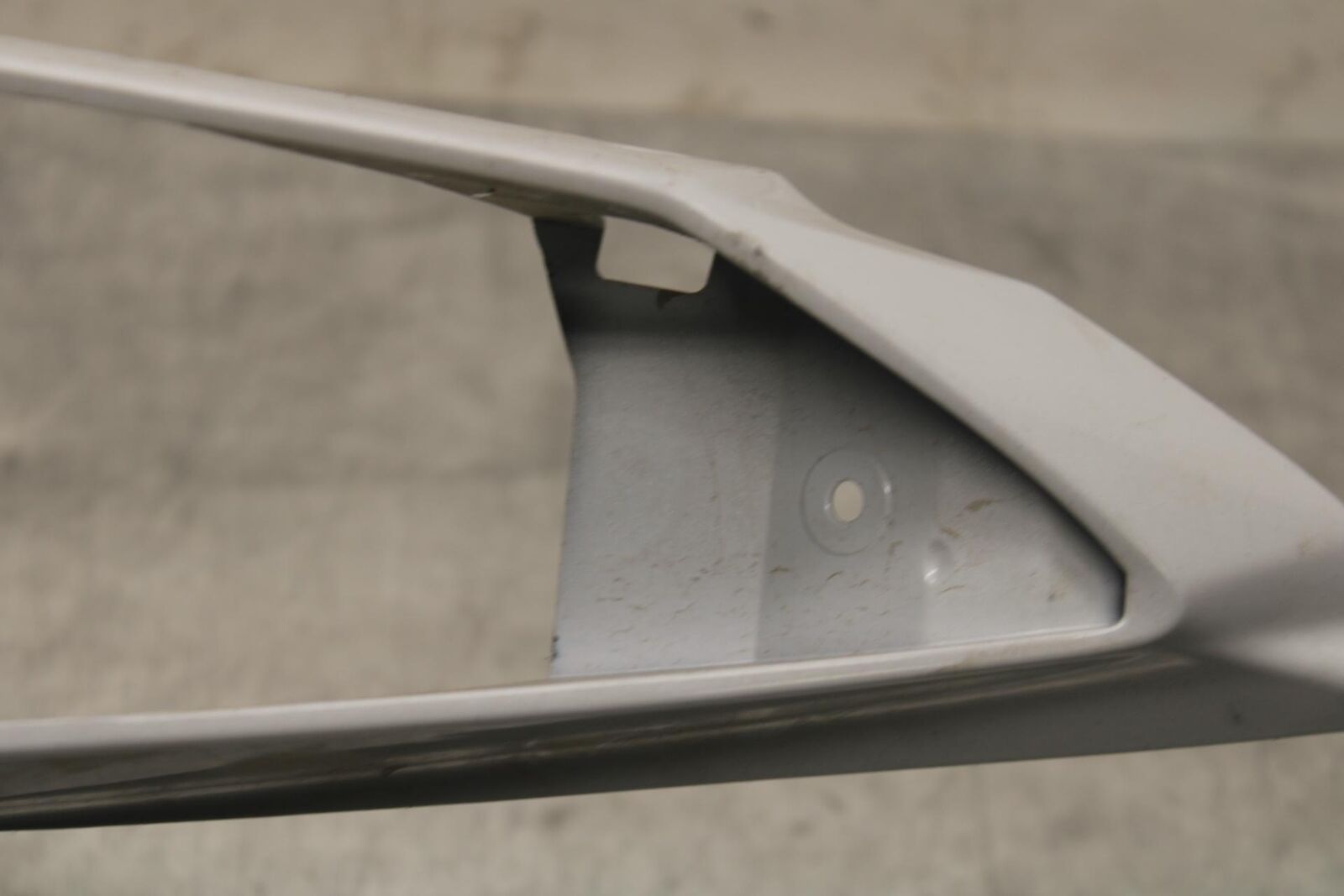 2015 Suzuki GSXR750 RIGHT REAR BACK TAIL FAIRING COWL SHROUD BB595