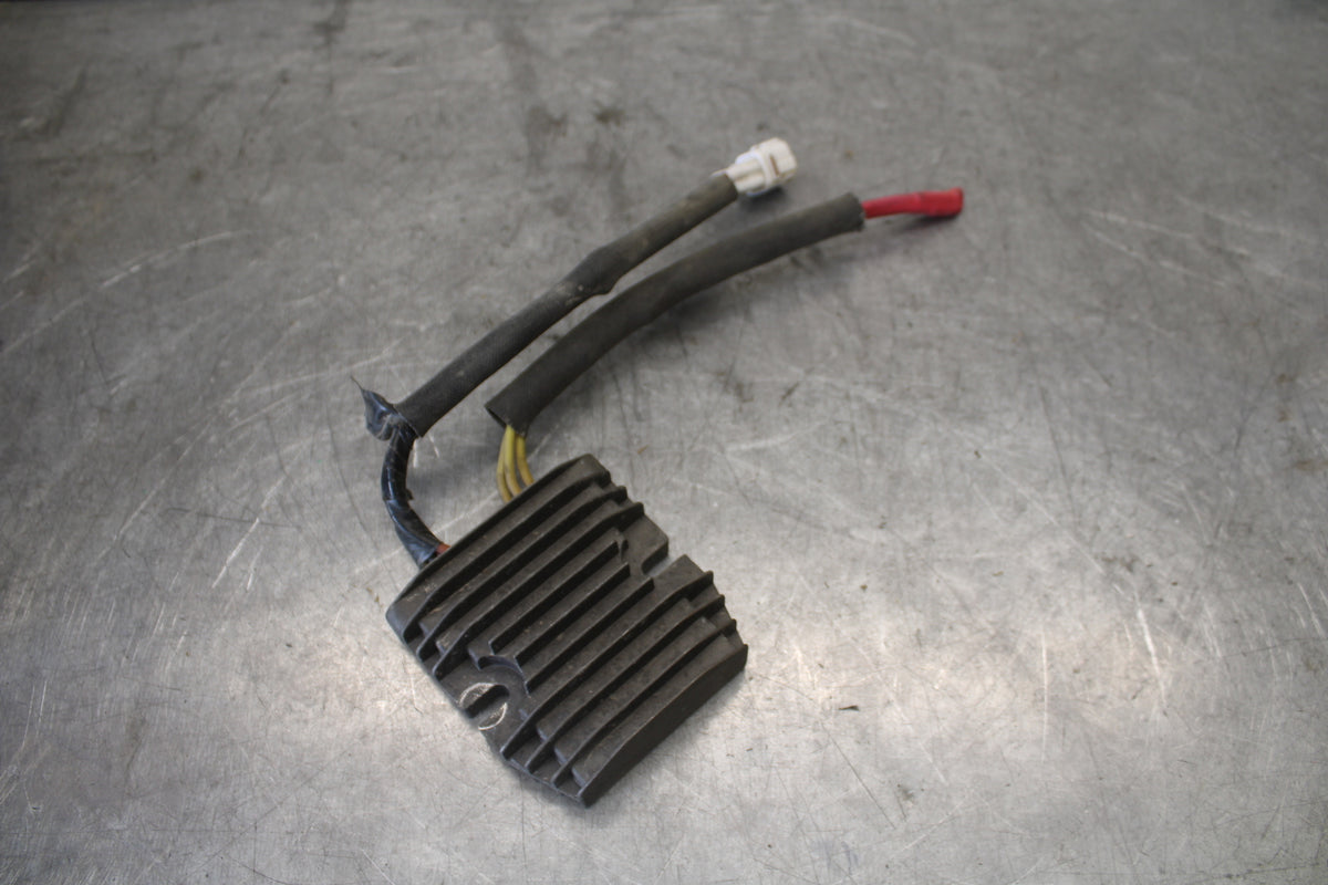 06-07 SUZUKI GSXR 600 RECTIFIER VOLTAGE REGULATOR BB694