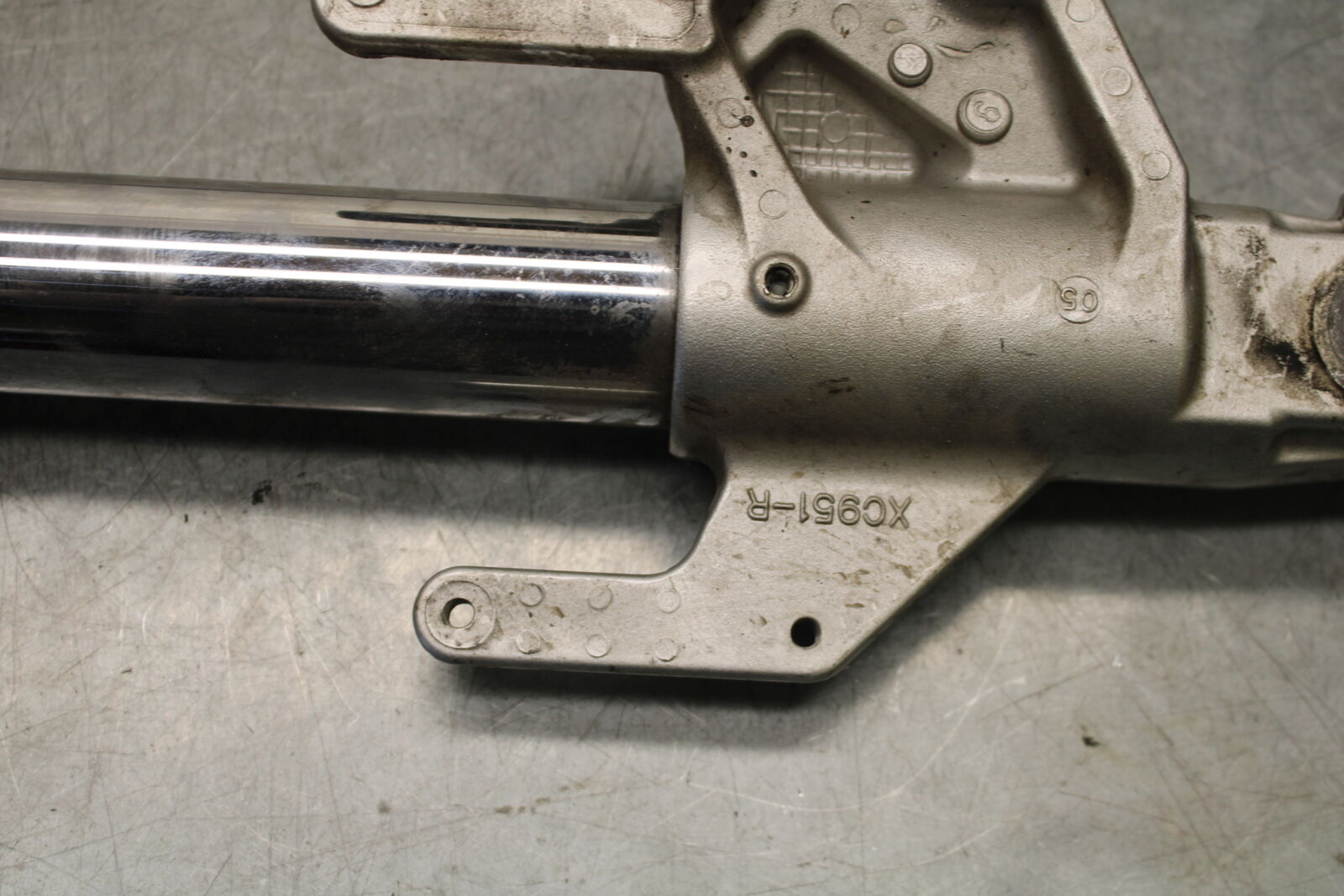 05-06 SUZUKI BOULEVARD M50 FRONT FORKS SHOCK SUSPENSION SET PAIR BB671