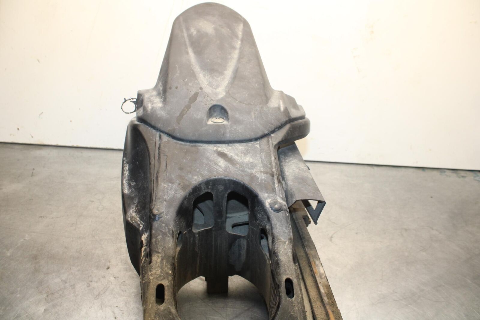 2011 Suzuki GSXR600 REAR SWINGARM BACK SUSPENSION 61000-14J00-YAP BB605