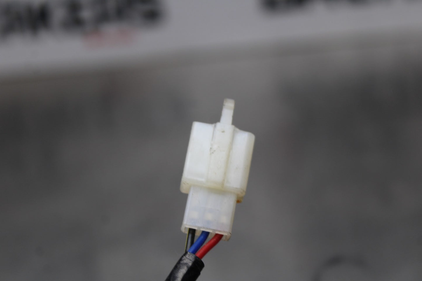 13-17 KAWASAKI NINJA 300 EX300 ABS REAR TAIL TAILLIGHT BACK BRAKE LIGHT BB187