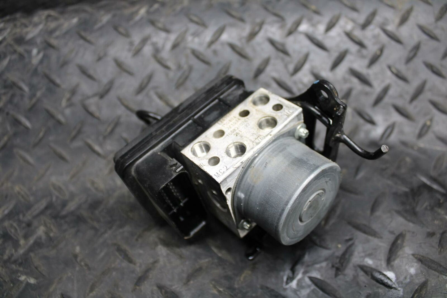 12-17 KAWASAKI NINJA 650 ABS PUMP UNIT MODULE BB211