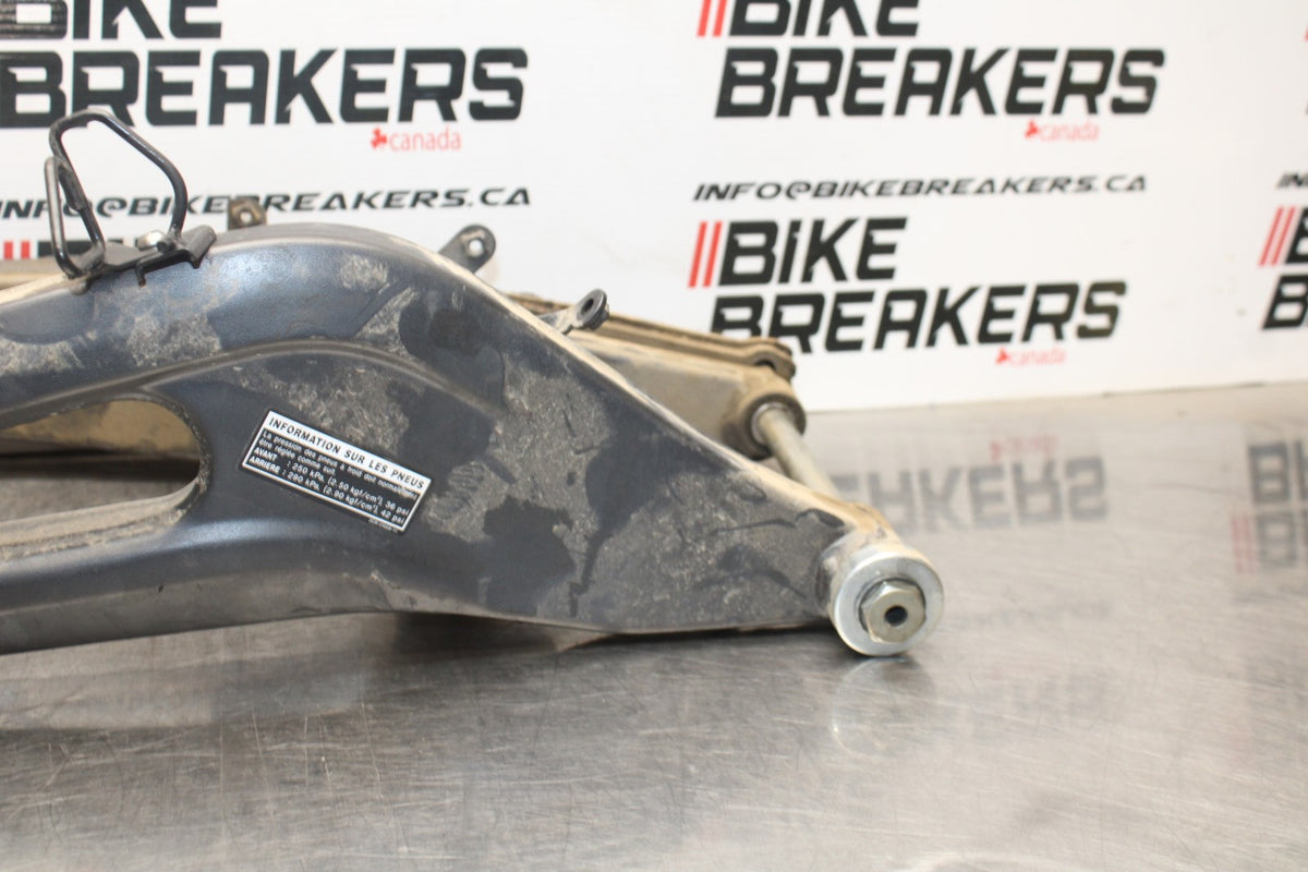 22-25 YAMAHA YZF R7 REAR SWINGARM BACK SUSPENSION SWING ARM BEB-22110-01-P0 BB76