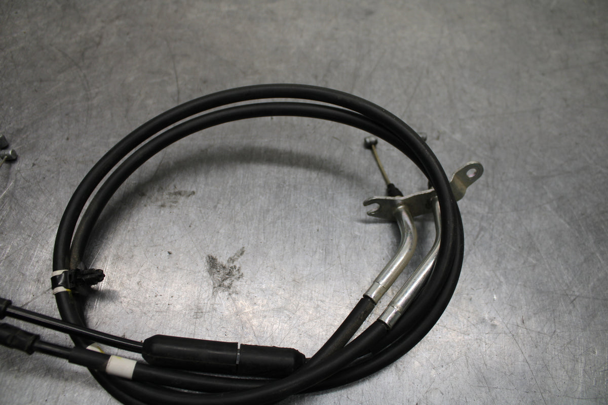 19-21 YAMAHA YZF R3 THROTTLE CABLES LINES BB121