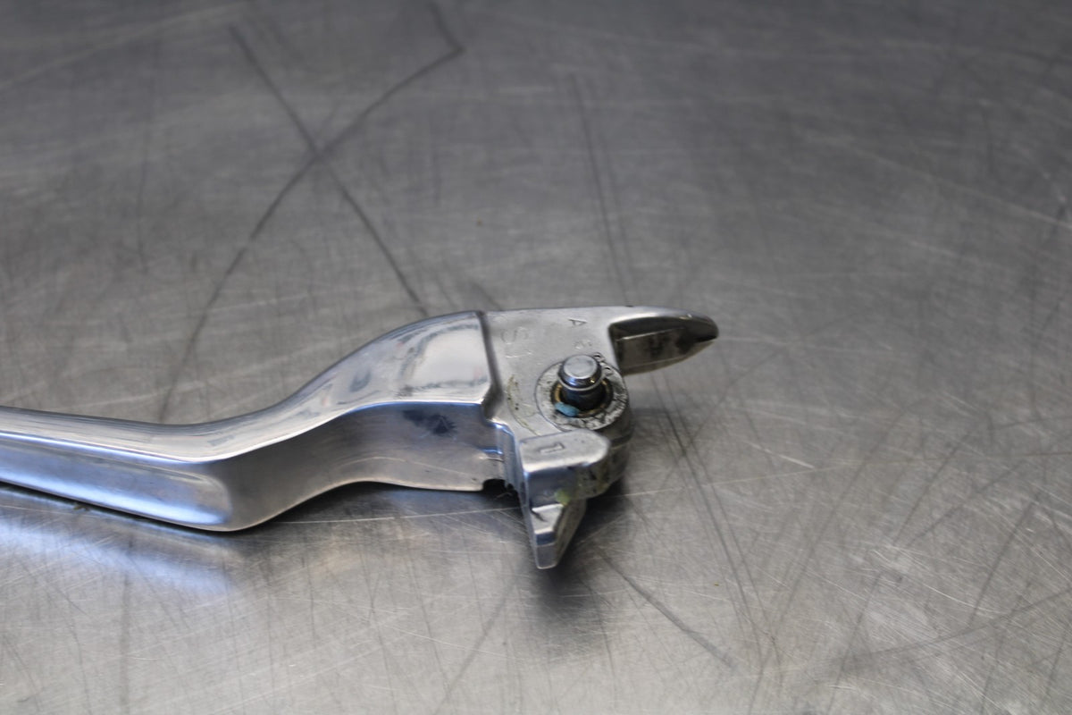 22 HARLEY-DAVIDSON SOFTAIL RIGHT CLIPON HANDLEBAR BRAKE LEVER BB859