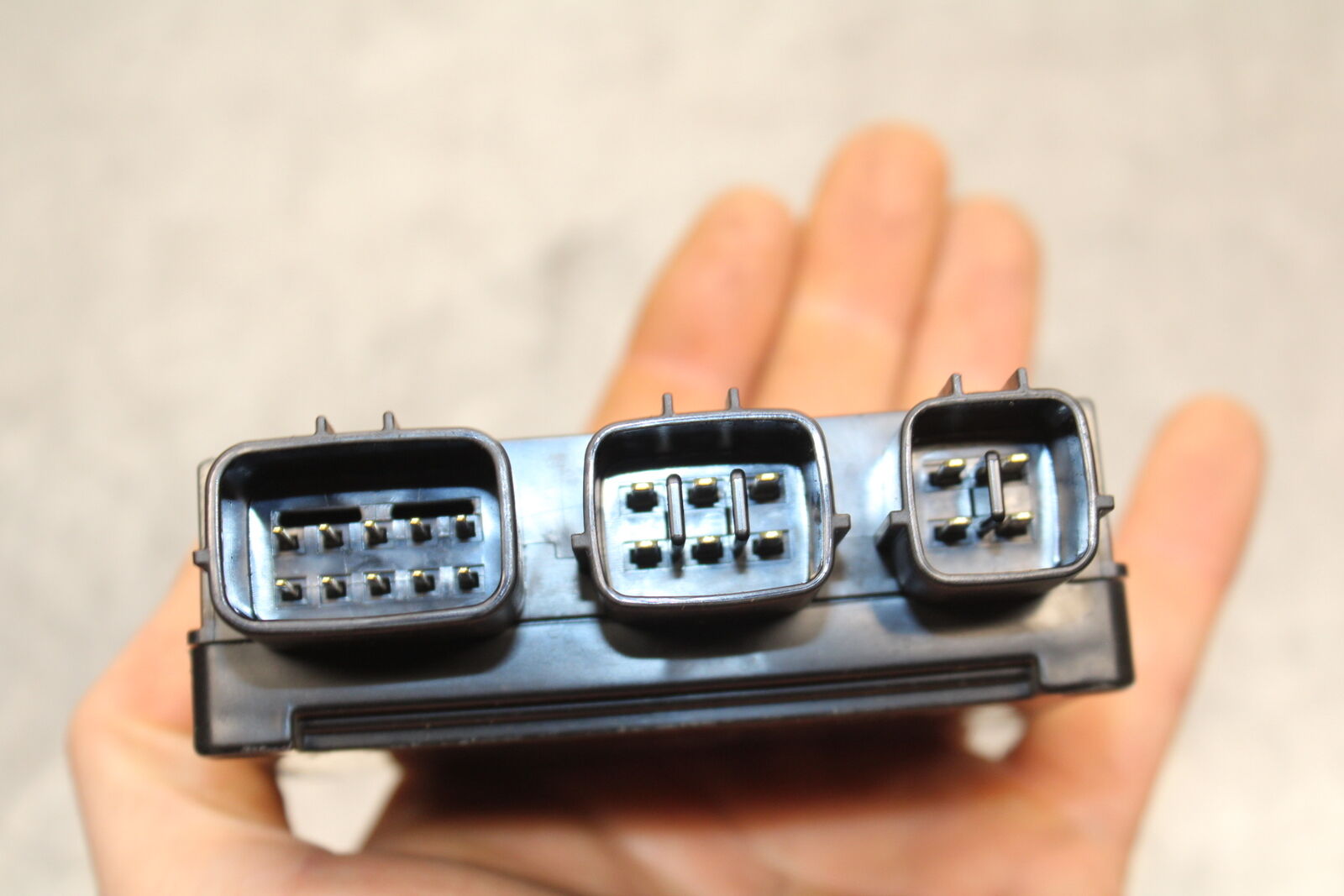 13-17 KAWASAKI NINJA ZX6R ZX636E RELAY ASSEMBLY FUSE BOX BB735