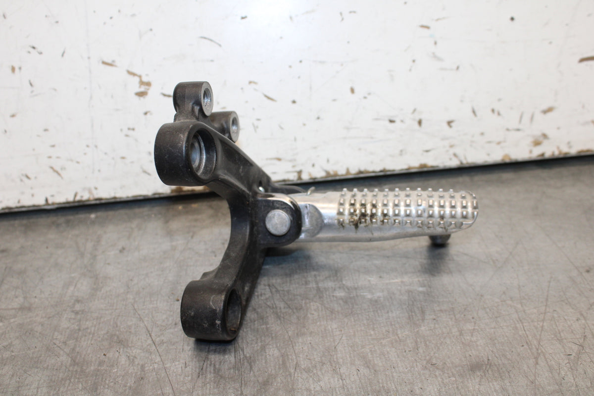 22-24 YAMAHA XSR900 LEFT REARSET REAR SET DRIVER FOOT PEG REST STOP BB710