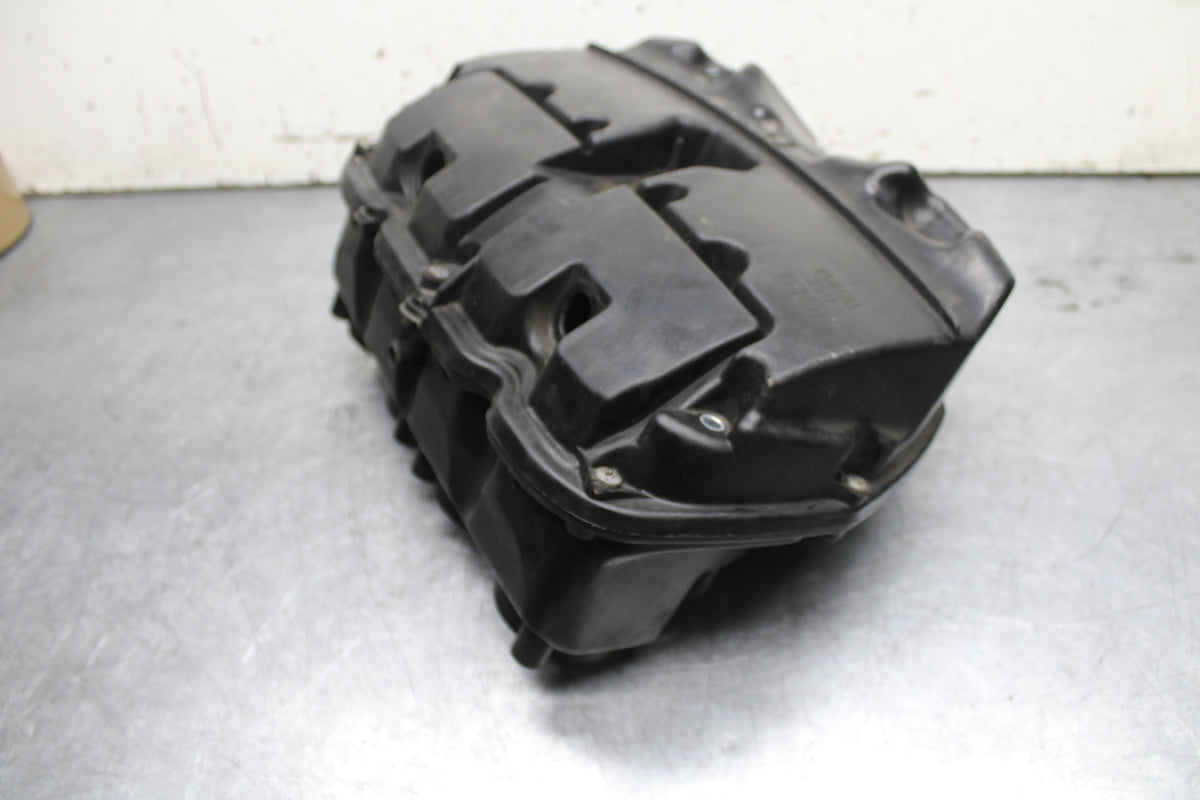 06 YAMAHA YZF R6 AIRBOX AIR INTAKE FILTER BOX BB716