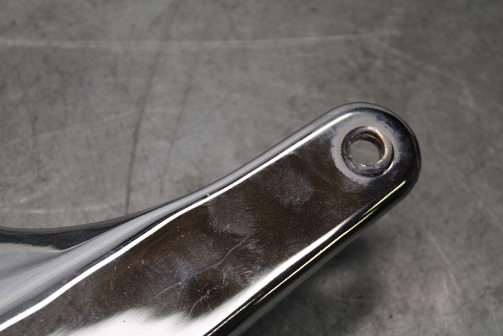 05-09 SUZUKI BOULEVARD C90 REAR BACK FENDER SUPPORT FRAME SUBFRAME BB692