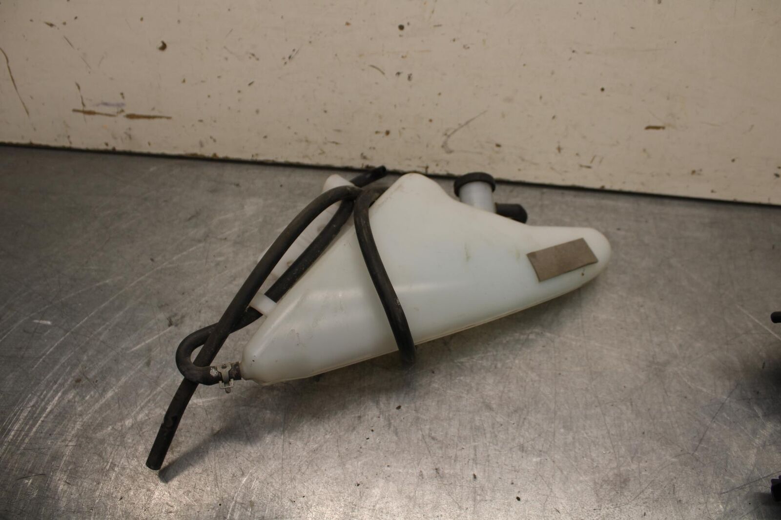 11-23 SUZUKI GSXR 750 COOLANT WATER TANK RESERVOIR BOTTLEBB630