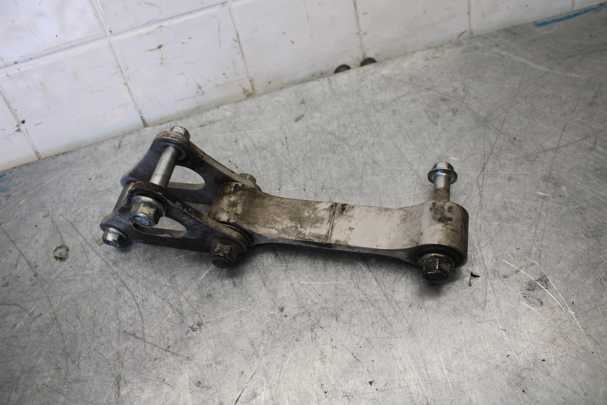 15-21 SUZUKI GSXR600 REAR DOGBONE SHOCK LINKAGE LINK BB437 #B