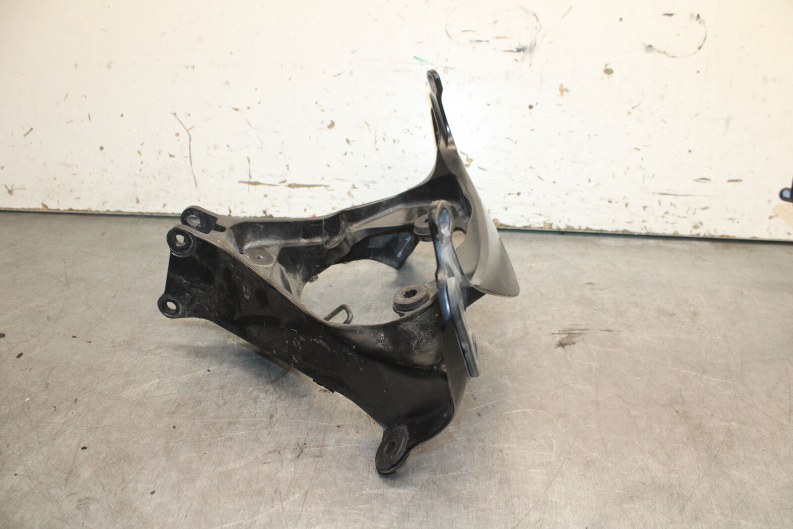 08-09 SUZUKI GSXR600 UPPER FAIRING MIRROR GAUGES STAY BRACKET BB728