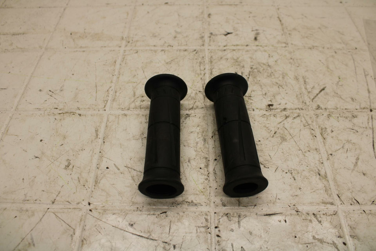 13-17 KAWASAKI NINJA ZX6R ZX636E RIGHT LEFT CLIPON HANDLEBAR GRIPS  PAIR BB409