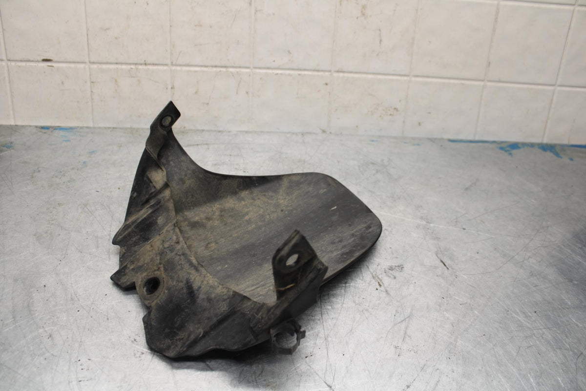 06-07 SUZUKI GSXR750 REAR BACK WHEEL TIRE HUGGER FENDER BB424
