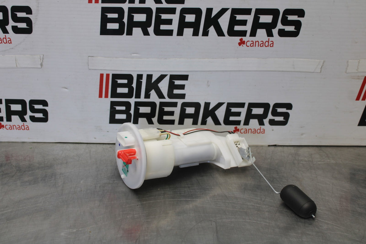 24-25 KAWASAKI NINJA 500 ABS FUEL PUMP GAS PETROL SENDER UNIT BB899
