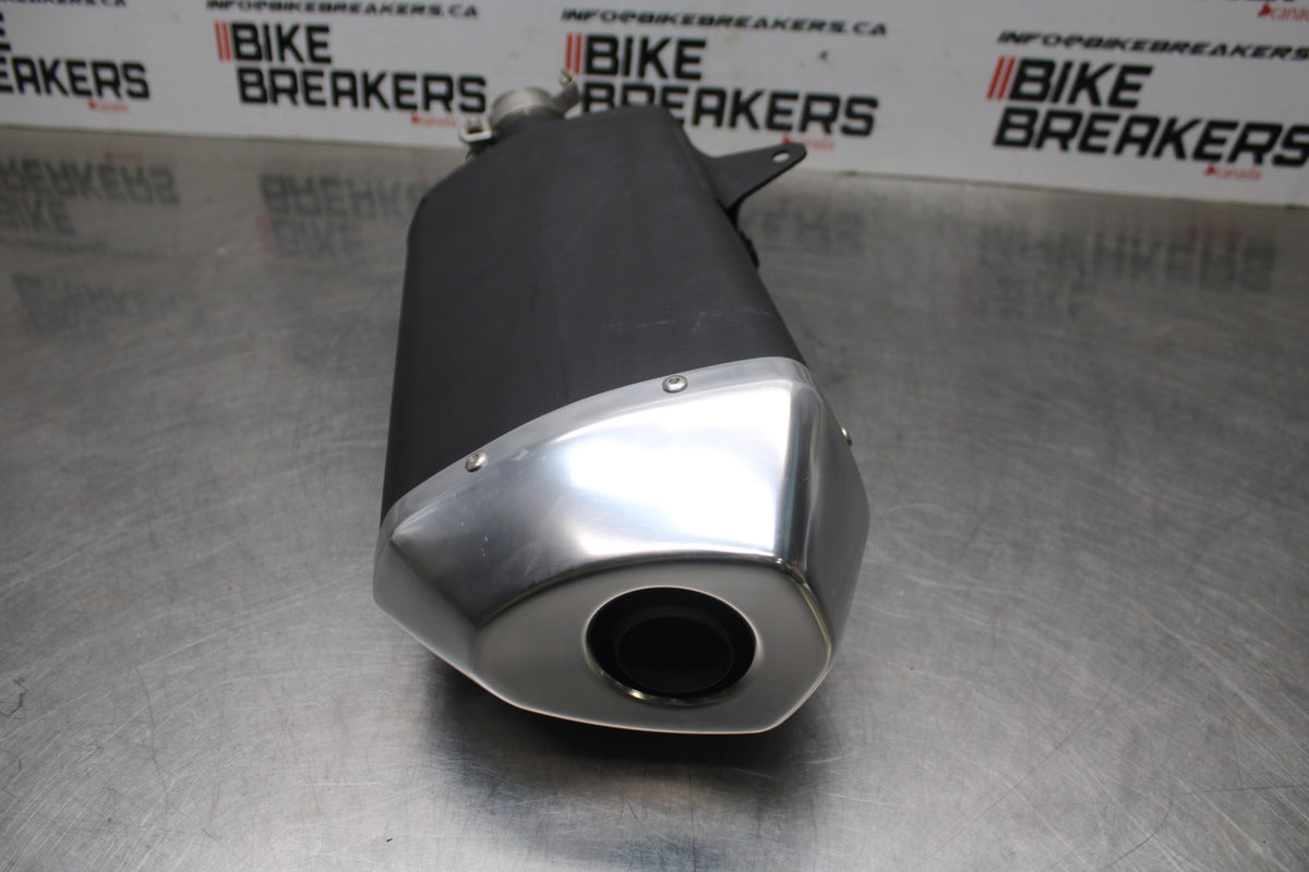 18 SUZUKI GSXR1000 EXHAUST PIPE MUFFLER SLIP ON CAN SILENCER BB642