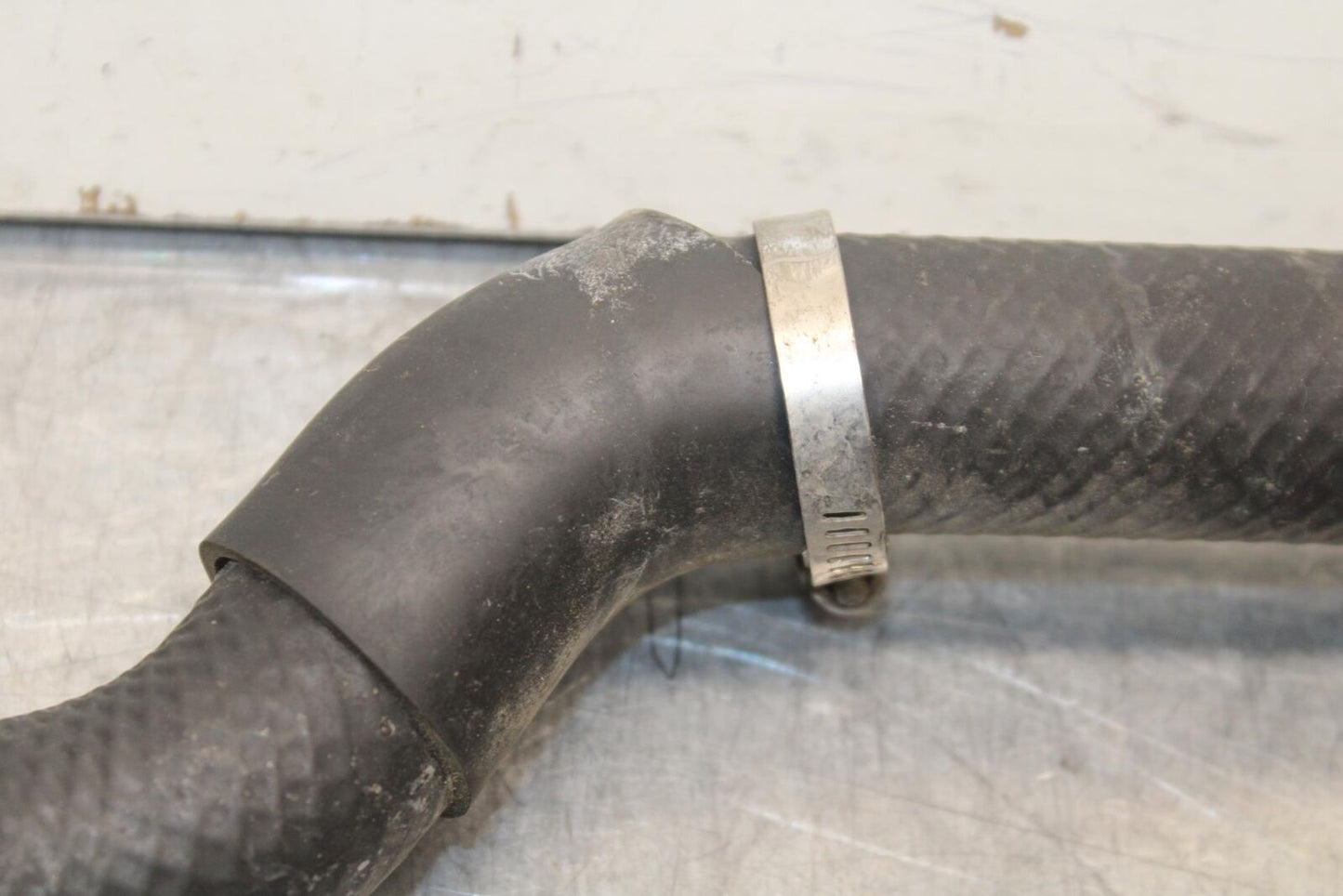 23 KAWASAKI NINJA ZX6R 636 HOSE BB609