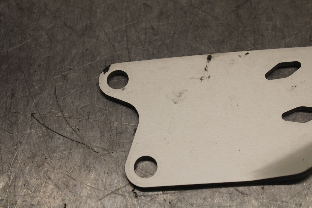 19-23 KAWASAKI NINJA ZX6R RIGHT REARSET REAR SET HEEL GUARD COVER  BB749