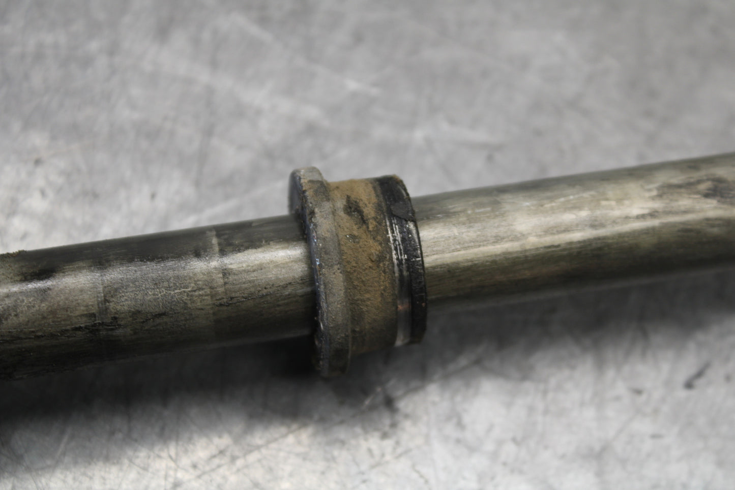 16-17 KAWASAKI VULCAN S 650 EN650 ABS REAR AXLE WHEEL RIM PIVOT BOLT AXEL  BB731