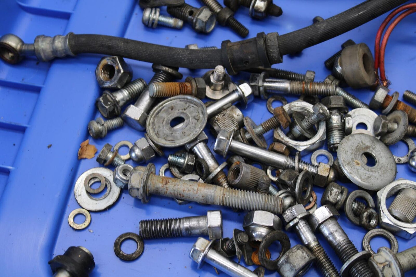 1977 Yamaha XS750 ENGINE MOUNTING BOLTS HARDWARE MOTOR SCREWS BB554