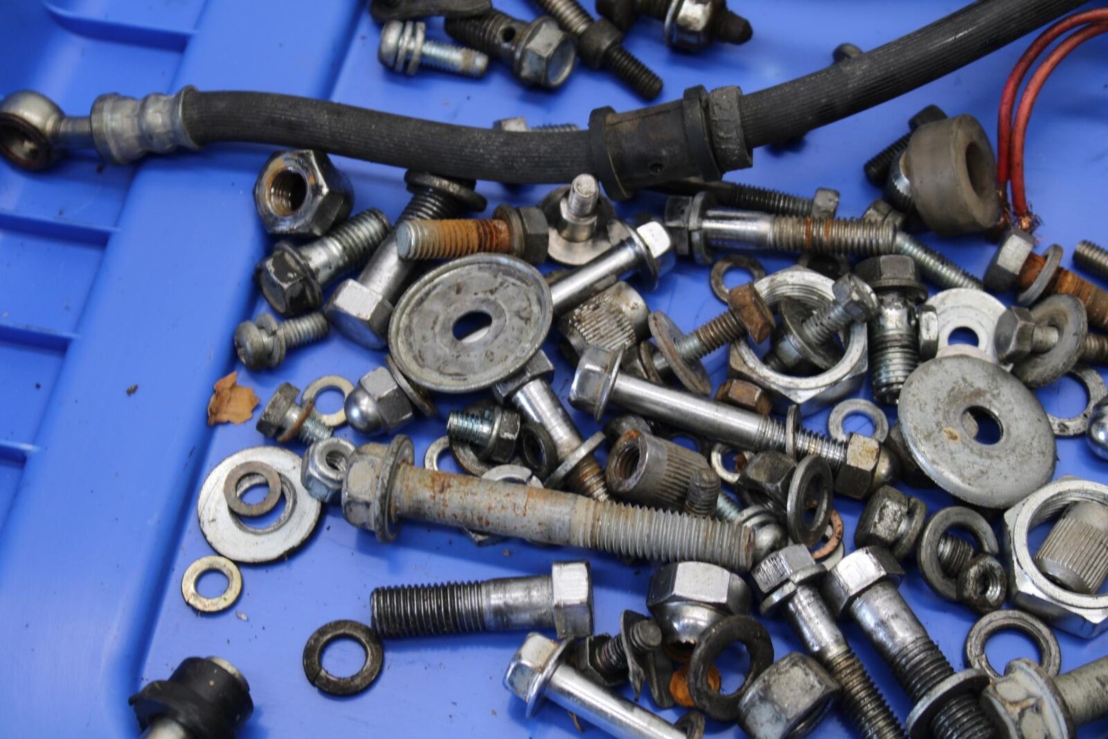 1977 Yamaha XS750 ENGINE MOUNTING BOLTS HARDWARE MOTOR SCREWS BB554