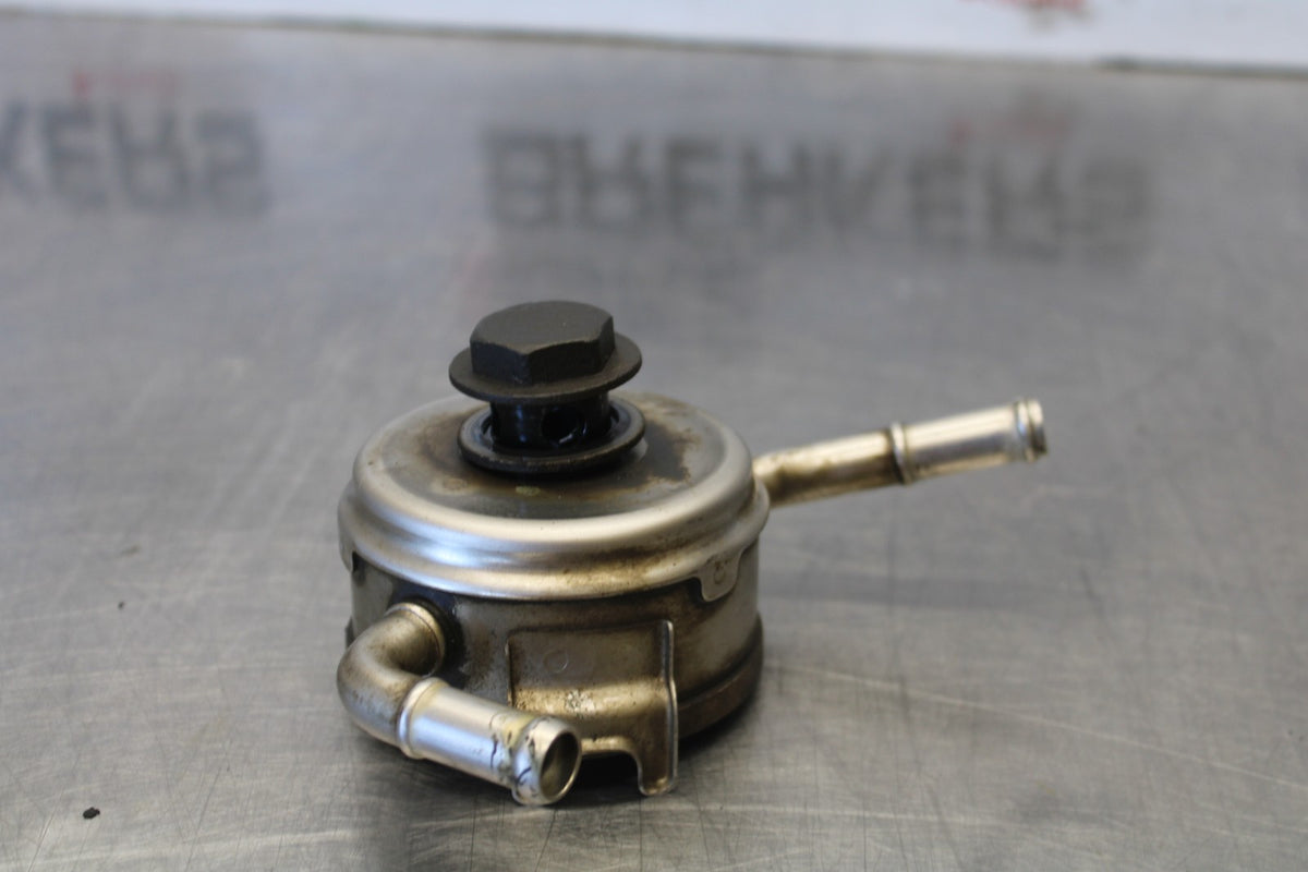 15 TRIUMPH TIGER 800 ENGINE MOTOR OIL COOLER BB873 
