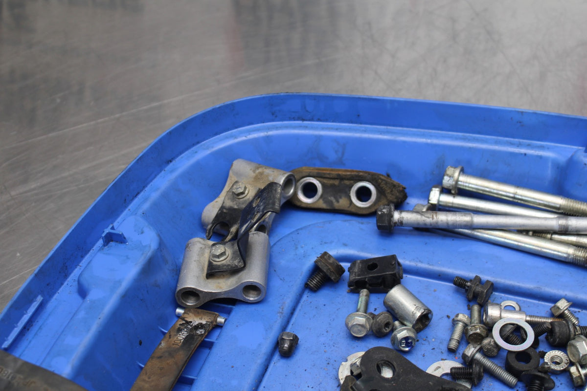 17-22 KTM 390 DUKE ENGINE MOUNTING BOLTS HARDWARE MOTOR SCREWS BB180