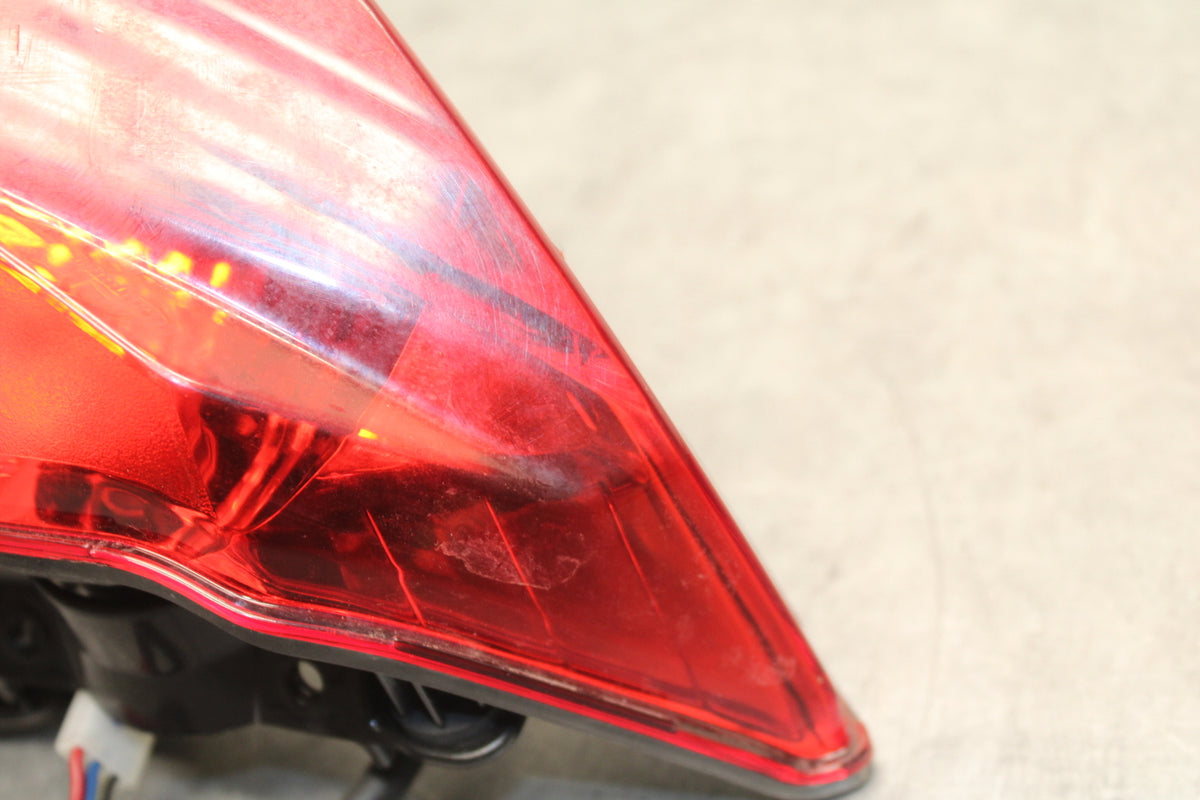 13-17 KAWASAKI NINJA 300 REAR TAIL TAILLIGHT BACK BRAKE LIGHT BB128