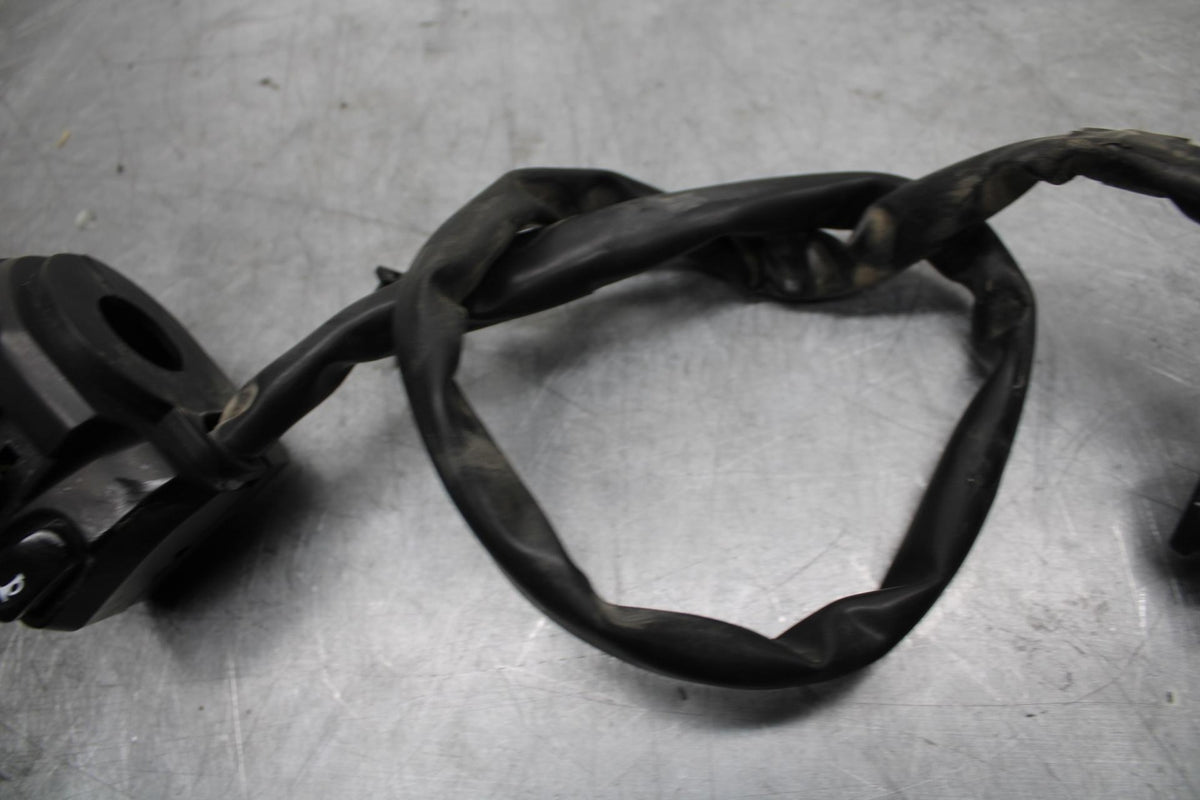 15-17 KAWASAKI EX 650 NINJA  EX 650 ABS LEFT  HANDLE HORN SIGNALS SWITCH  BB494