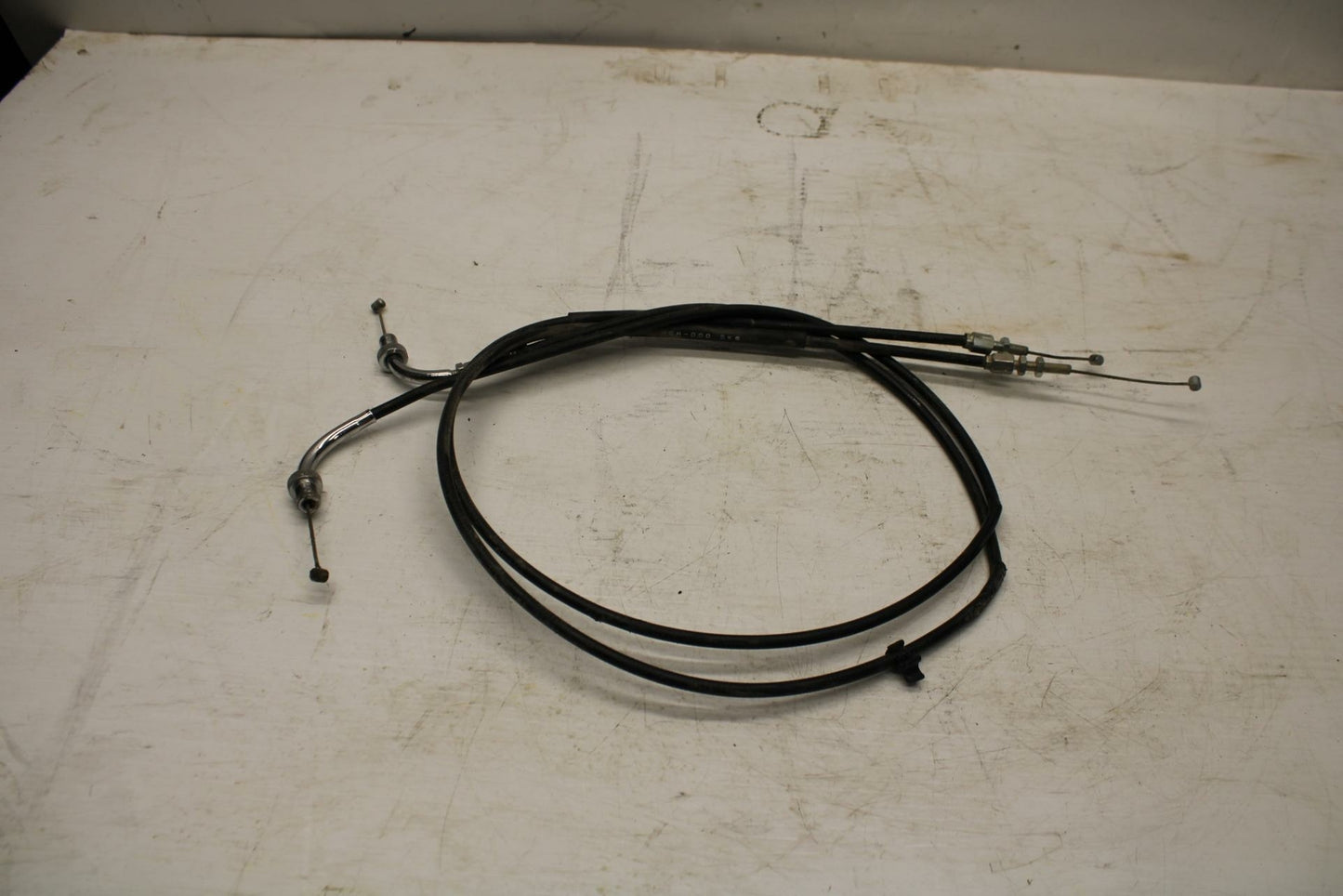 05-07 HONDA VTX1800F2 THROTTLE CABLES LINES BB351