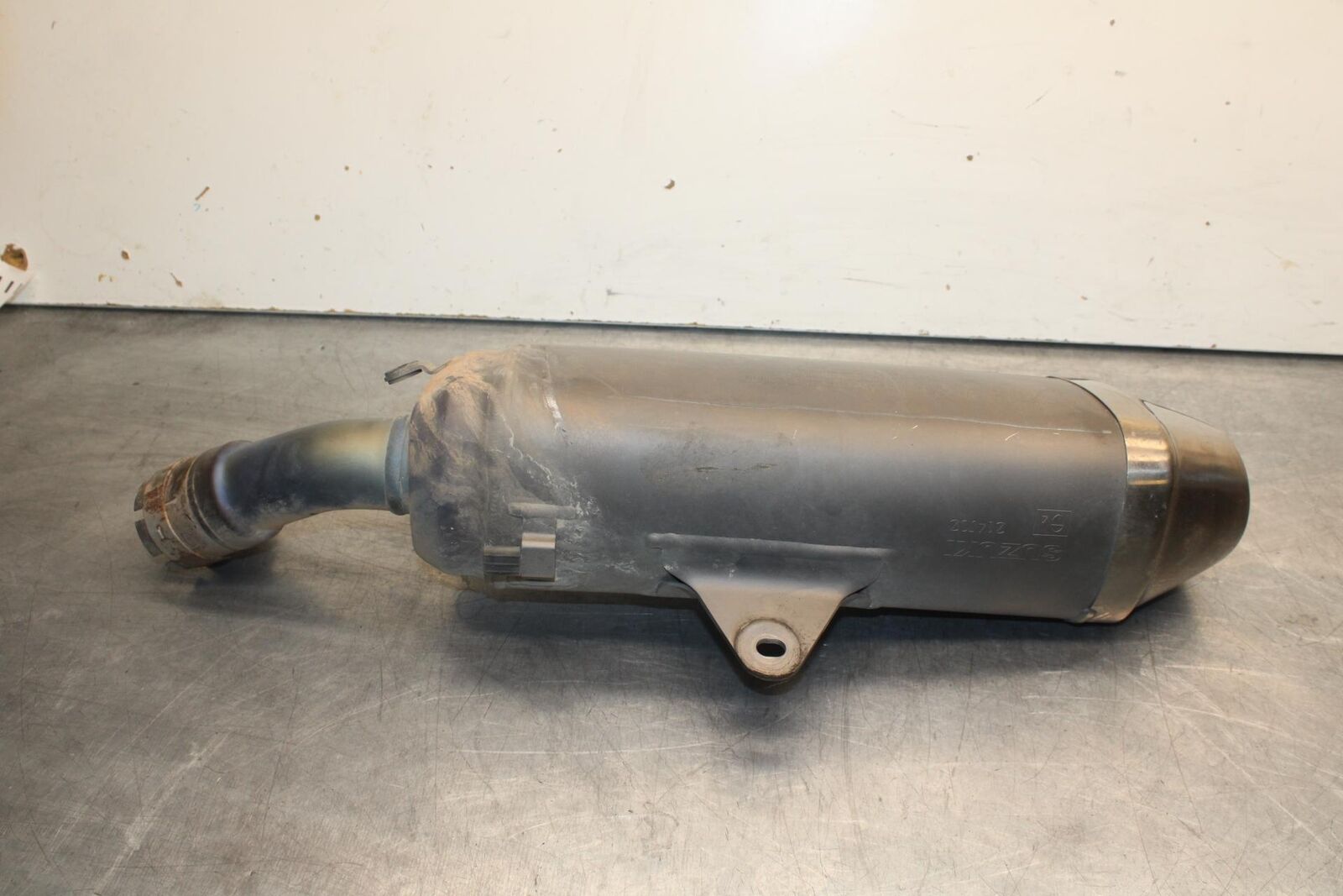 2011 Suzuki GSXR600 EXHAUST PIPE MUFFLER SLIP ON CAN SILENCER BB605