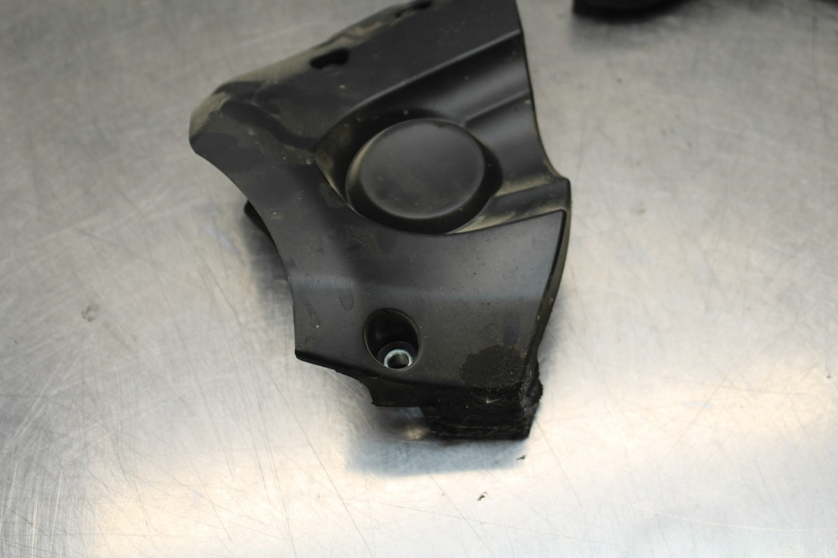 22-25 YAMAHA YZF R7 ENGINE SPROCKET COVER BB769
