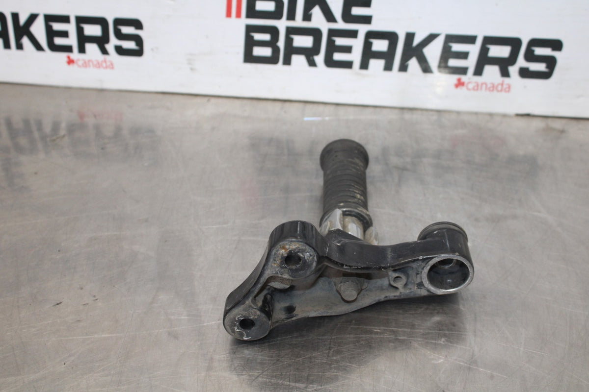 03 KAWASAKI VULCAN 1600 RIGHT REAR PASSENGER FOOT STEP PEG BB865