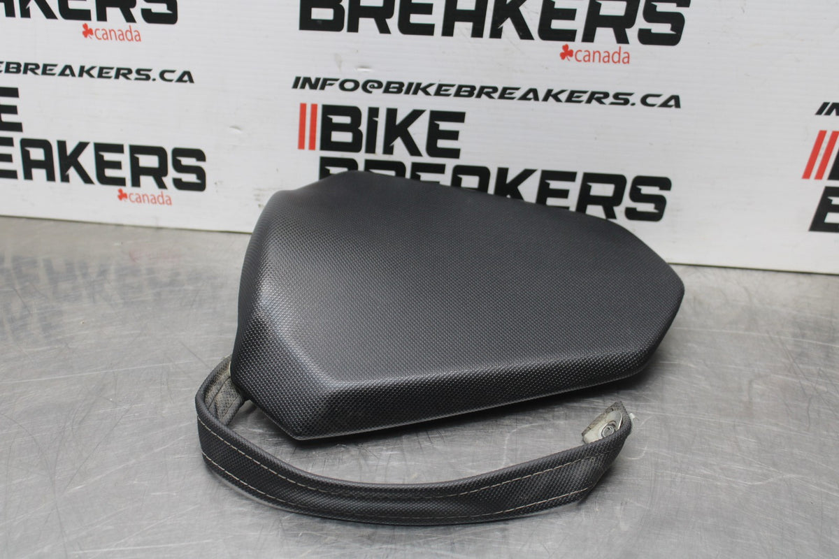 18 HONDA CB500F REAR BACK PASSENGER TANDEM SEAT PAD SADDLE PILLION BB861