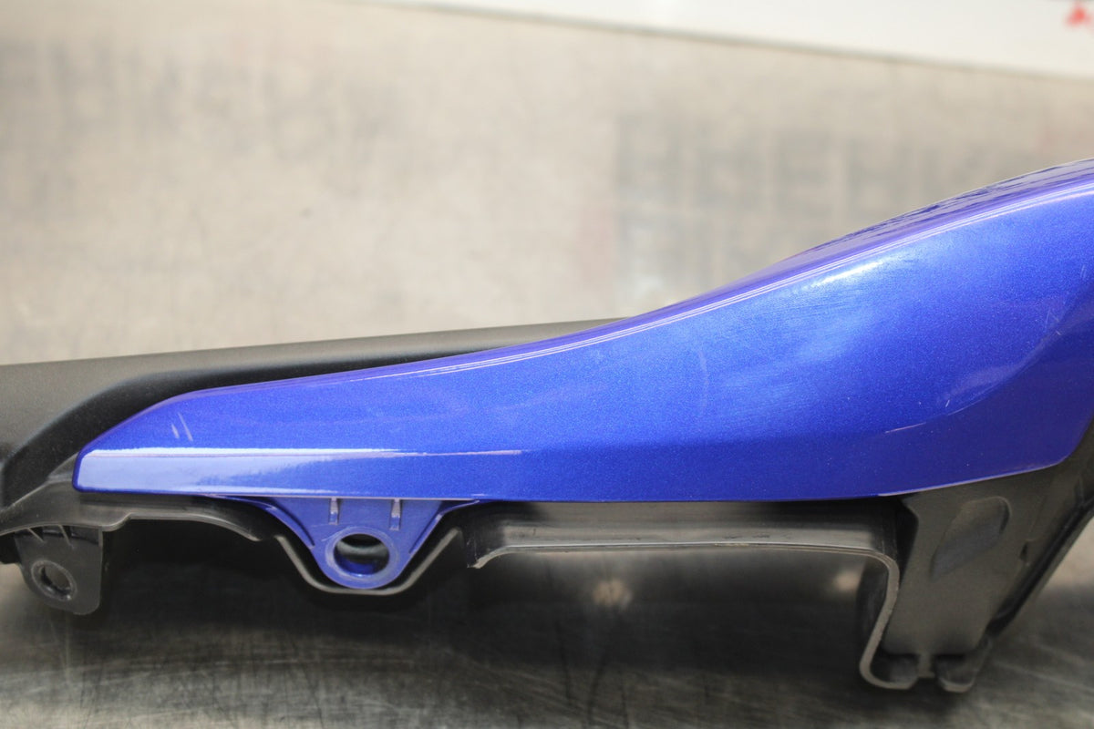 23-24 YAMAHA MT-07 LEFT REAR BACK TAIL FAIRING COWL SHROUD BB194